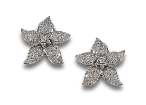 PENDIENTES FLOR EN ORO CON DIAMANTES