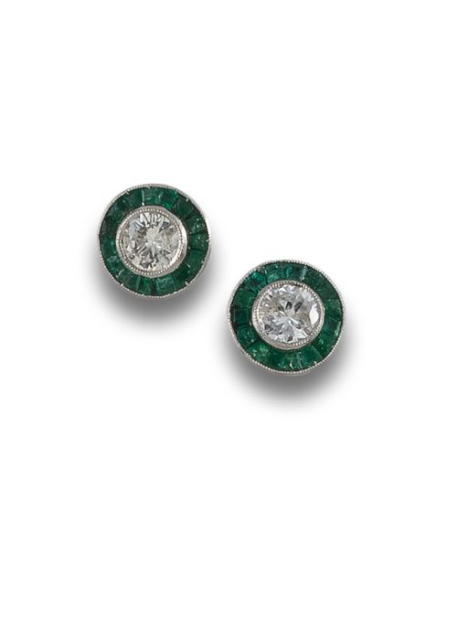 PENDIENTES OJO DE PERDIZ DE PLATINO CON ESMERALDAS Y DIAMAN