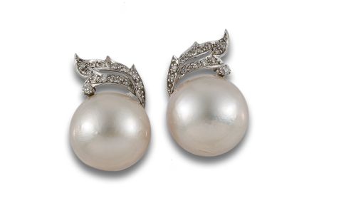 PENDIENTES PERLAS MABE CON HOJAS DE ORO Y DIAMANTES
