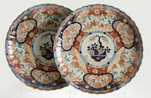 Pareja de platos Imari, Japón, pps.S.XX