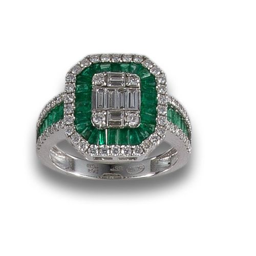 SORTIJA DE ORO BLANCO CON ESMERALDAS Y DIAMANTES