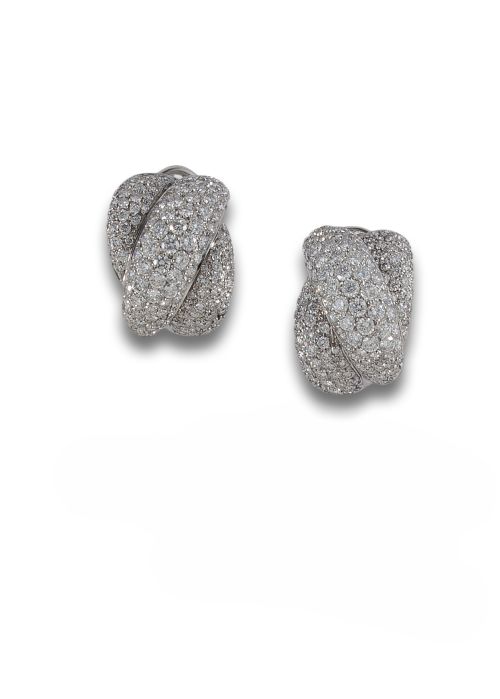 PEDIENTES NUDO DAMIANI DE ORO BLANCO Y DIAMANTES 