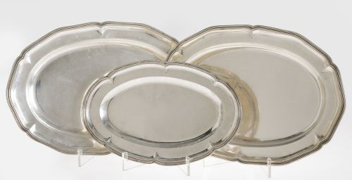 Lote de tres fuentes de plata española ley 916, S. XX