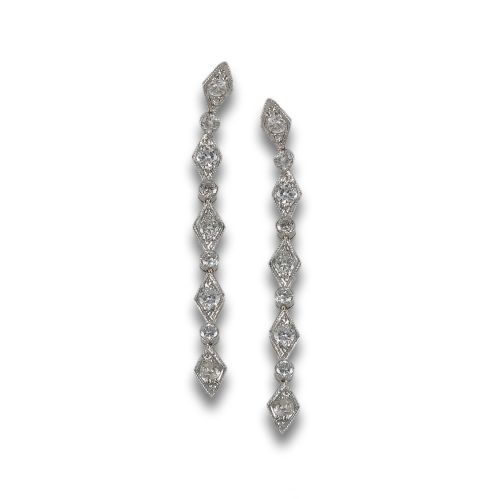 PENDIENTES LARGOS DE PLATINO Y DIAMANTES