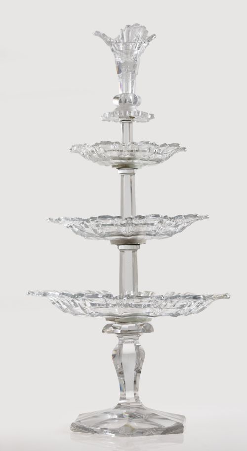 Etagere de cristal moldurado, España, S. XX