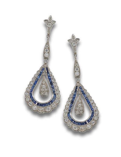 PENDIENTES DE PLATINO ESTILO ART DECO CON DIAMANTES Y ZAFIR