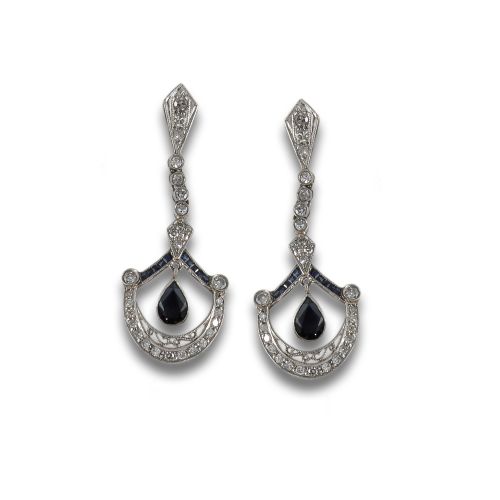 PENDIENTES ESTILO ART DECO DE PLATINO CON ZAFIROS Y DIAMANT