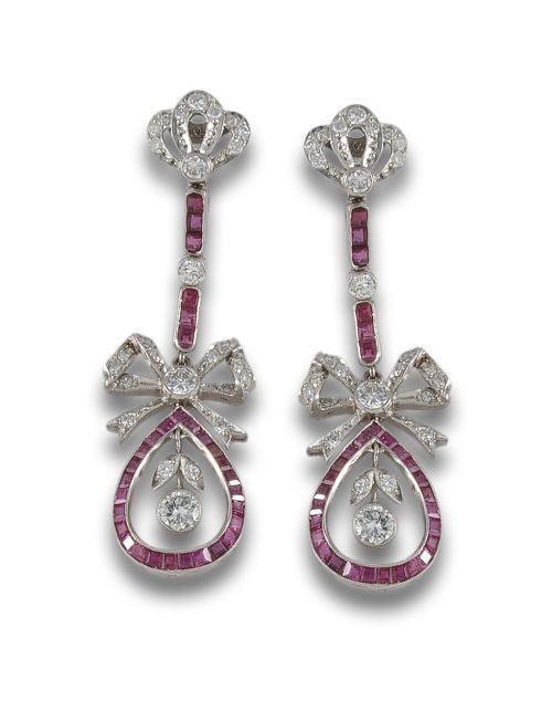 PENDIENTES EN PLATINO ESTILO ART DECO CON RUBIES Y DIAMANTE