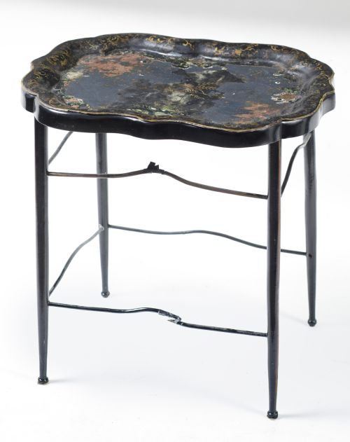 Mesa auxiliar victoriana, S. XIX