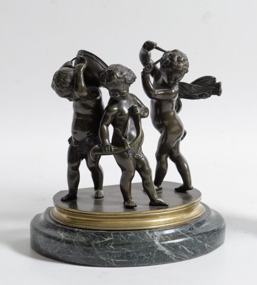 ESCUELA FRANCESA , “Niños músicos”, Escultura de bronce sob