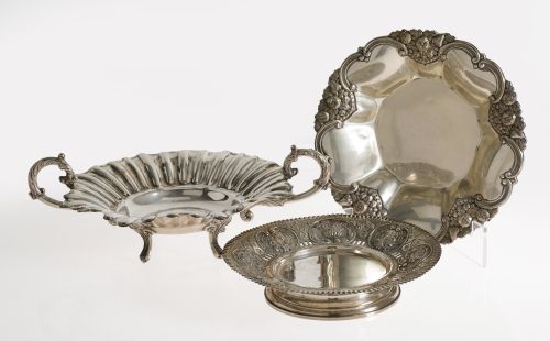 Lote de tres centros de plata contrastada, España, S.XX
