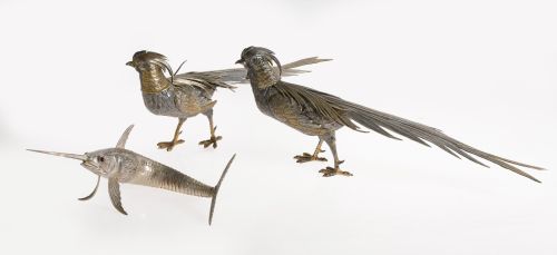 Pareja de faisanes y pez espada de plata contrastada, Españ