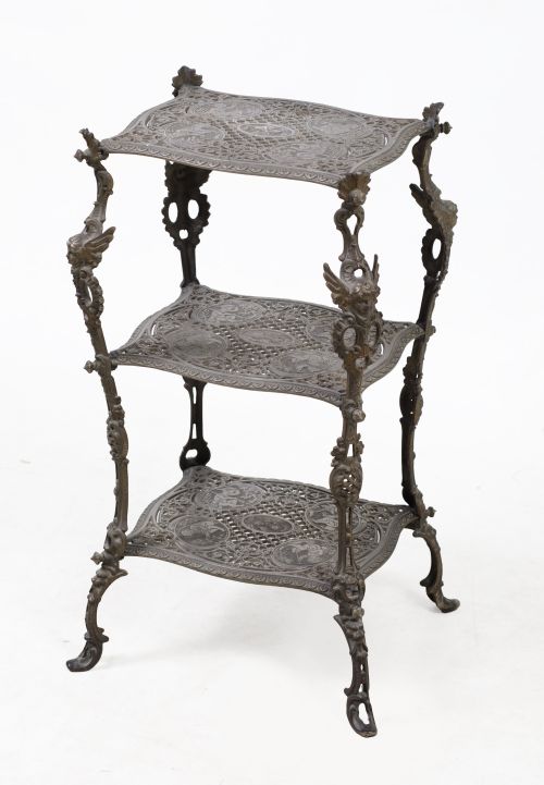 Etagere siguiendo modelos del S. XIX posiblemente Francia,