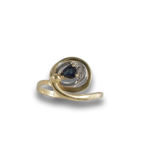 SORTIJA DE ORO, DIAMANTES Y ZAFIRO