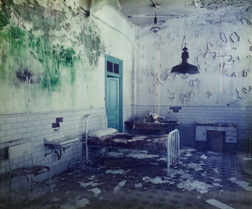 ANDRÉS FERRER, "Sin título 1993", 2008, Fotografía color, a