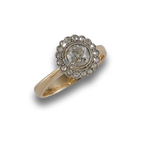 SORTIJA PRIMERA MITAD DEL S.XX DE ORO CON DIAMANTE