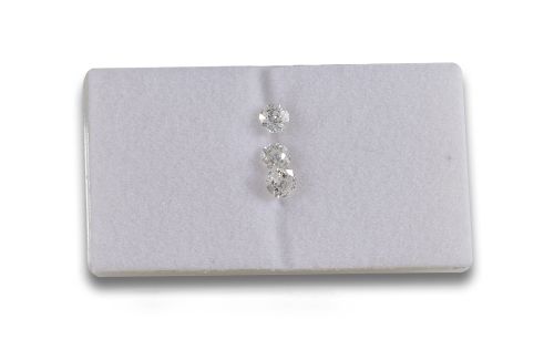 LOTE DE TRES DIAMANTES
