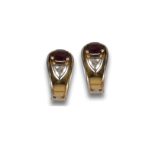 PENDIENTES DE ORO BICOLOR CON RUBIES Y DIAMANTES