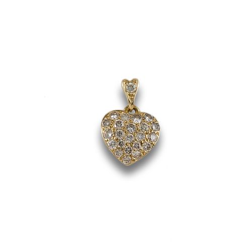 COLGANTE CORAZÓN DE ORO Y PAVÉ DE DIAMANTES