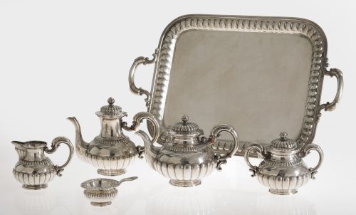 Juego de té en plata española ley 916, S. XX