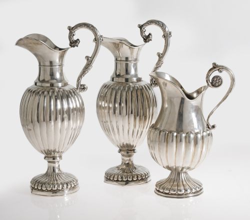 Pareja de jarras de plata contrastada, España, S.XX