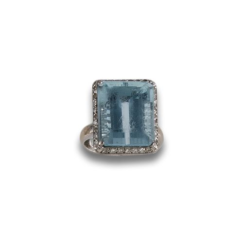 SORTIJA CON ESPINELA Y DIAMANTES