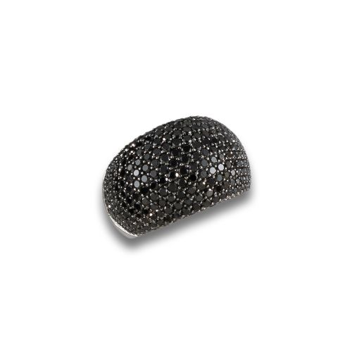 SORTIJA BOMBÉ DE ORO Y DIAMANTES NEGROS