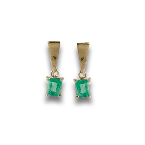 PENDIENTES DE ORO Y ESMERALDAS