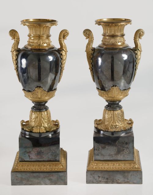 Pareja de jarrones ornamentales, posiblemente Rusia, S.XIX