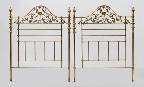 Pareja de cabeceros de estilo Napoleón III, España, S. XX