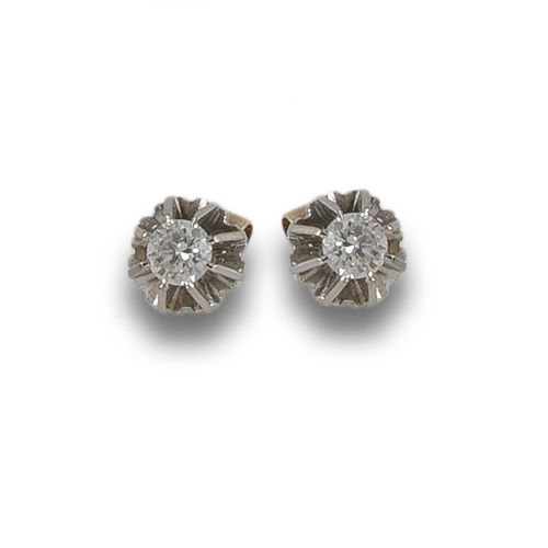 PENDIENTES DORMILONAS DE ORO Y PLATINO CON DIAMANTES