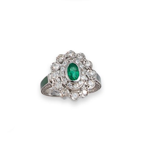 SORTIJA DE PLATINO, ESMERALDA Y DIAMANTES