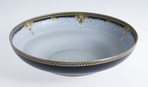 Bol de porcelana Royal Worcester, Inglaterra, S. XX