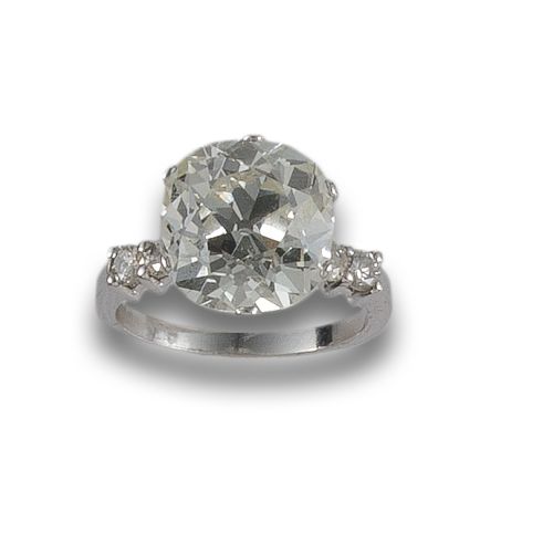 SORTIJA SOLITARIO DE ORO CON DIAMANTE DE 6 CT