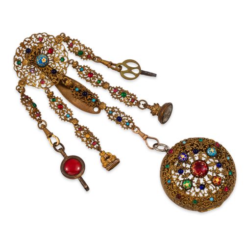 CHATELAINE VICTORIANA DE METAL DORADO Y ESMALTE