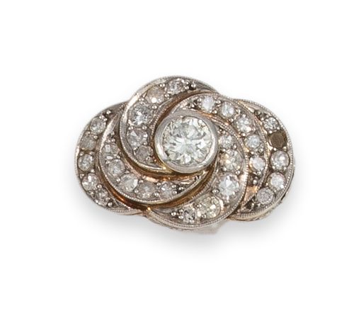 SORTIJA DE ORO, PLATINO Y DIAMANTES