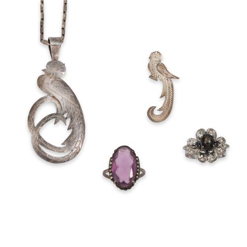 PIEZAS DE PLATA, COLLAR, ALFILER Y DOS SORTIJAS