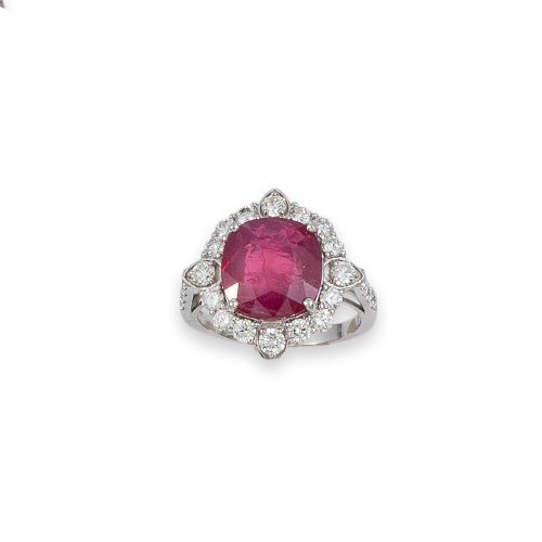 SORTIJA DE ORO, RUBÍ CERTIFICADO Y DIAMANTES