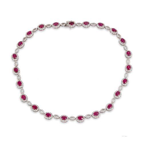 GARGANTILLA DE ORO, DIAMANTES Y RUBÍES.