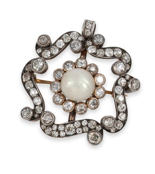 BROCHE S. XIX CON PERLA NATURAL  Y DIAMANTES