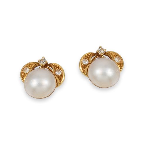 PENDIENTES ORO PERLAS JAPONESAS Y DIAMANTES 