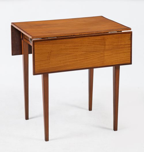 Mesa "pembroke", S. XIX