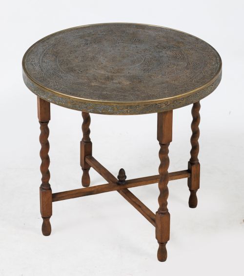 Mesa auxiliar plegable, Marruecos, S. XX