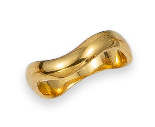 SORTIJA DE ONDA EN ORO