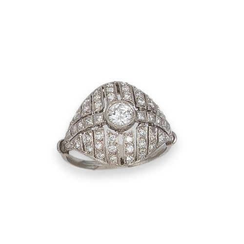 SORTIJA BOMBE DE PLATINO CON DIAMANTES
