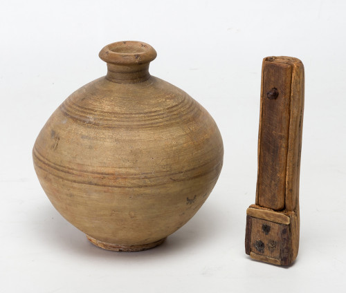 Rara caja Egipto madera