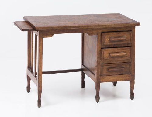 Mesa escritorio de roble, ppios S.XX