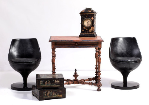 Par sillas negras cuero