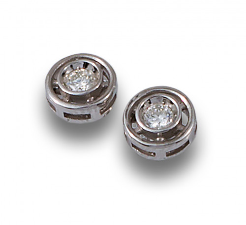 PENDIENTES CHATONES DIAMANTES