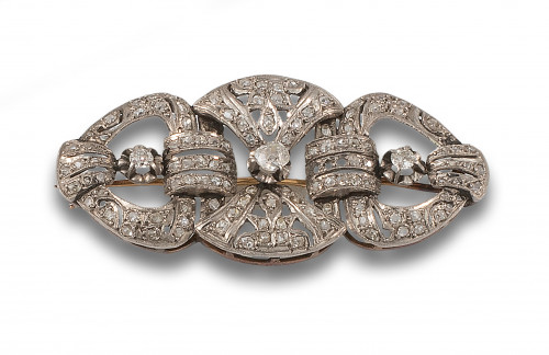 BROCHE PLACA ART DECÓ DE DIAMANTES, PLATINO, ORO
